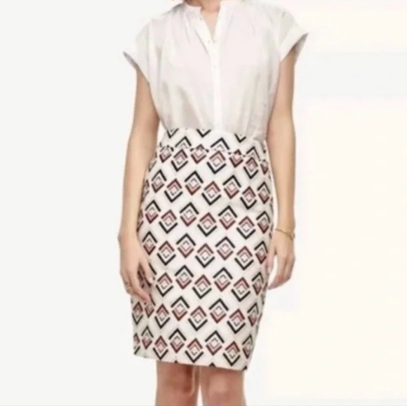 Ann Taylor Cream Navy Rust Pink Chevron Jaquard Pencil Skirt Size 16 - Picture 1 of 16
